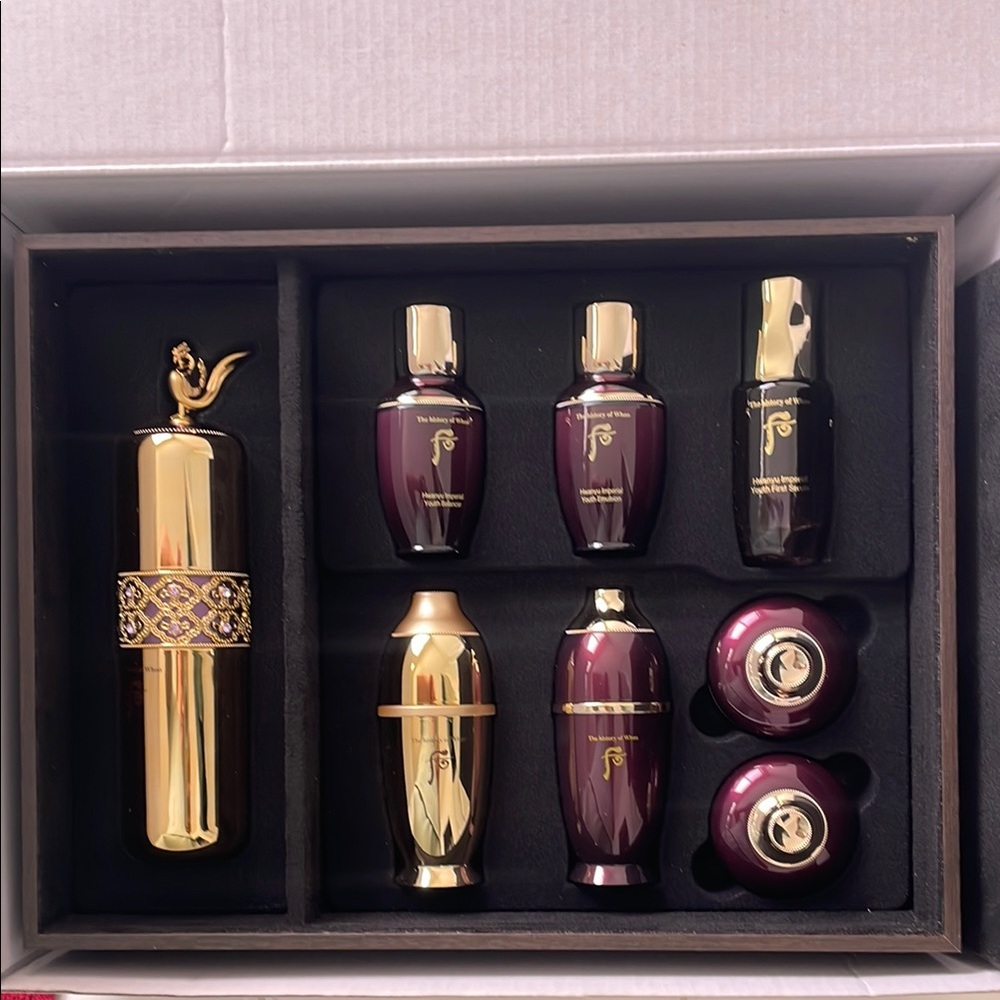Luxury Gold and Purple Skincare Serum & Face Oil Set. The History of Whoo